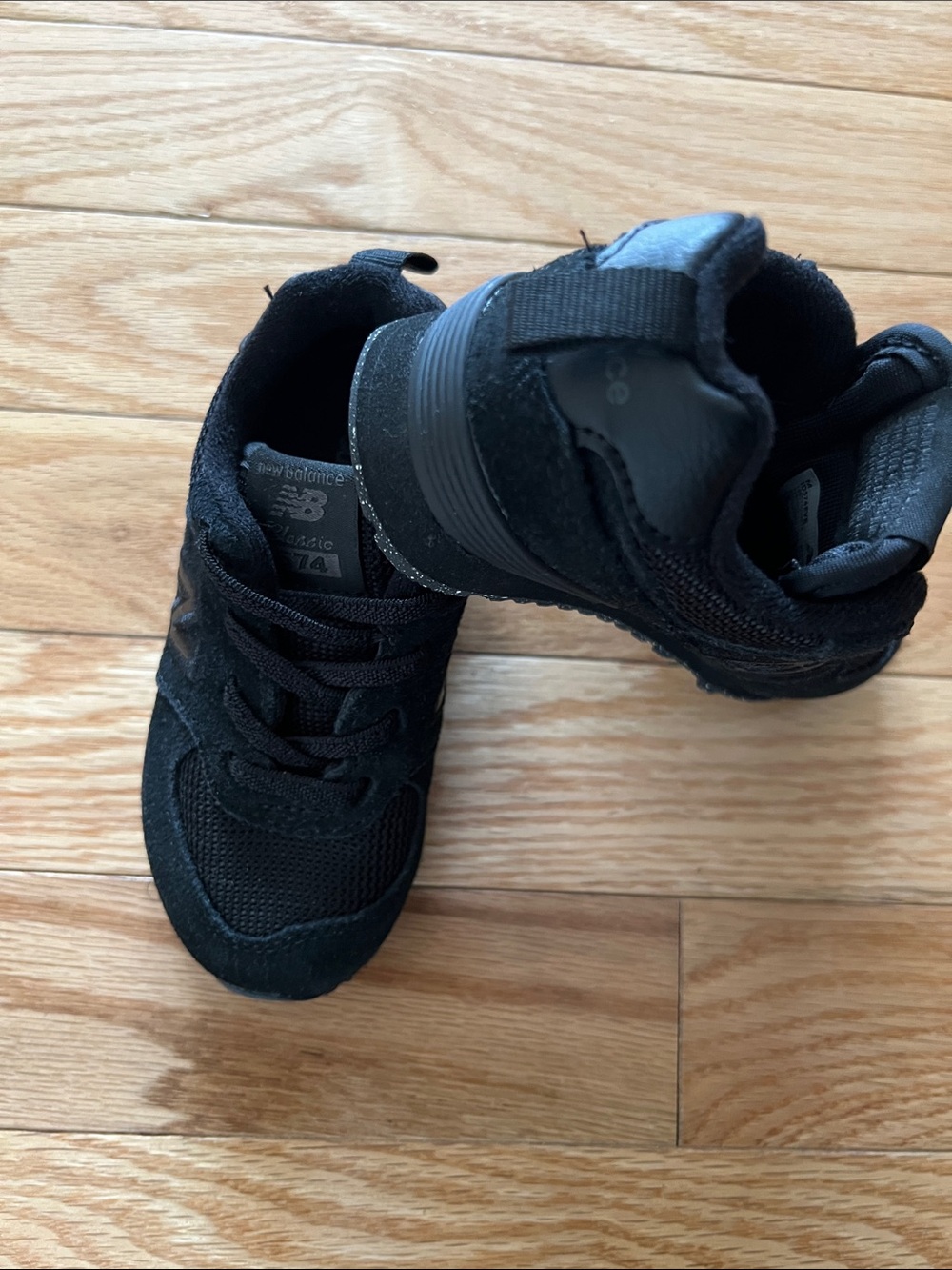 New Balance Kids Black Suede & Mesh Sneakers toddler/baby - Picture 4 of 6